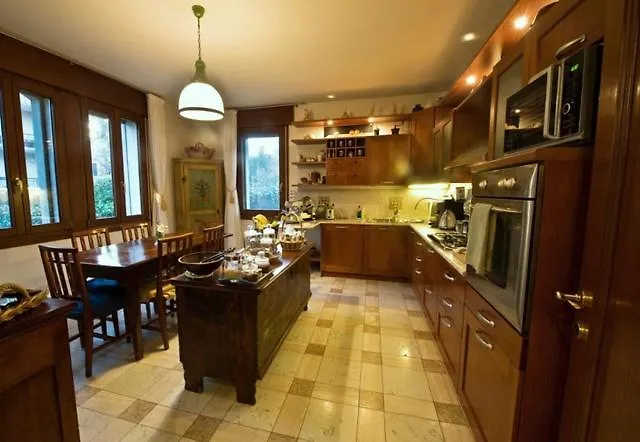 Apartment Villa Liberty Lido di Venezia Italy